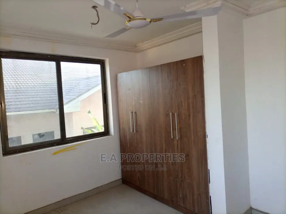 3bdrm Apartment in E a Properties, ECOMOG for Rent