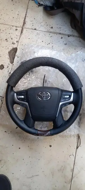 Toyota Land Cruiser Prado 2016-19 STEERING WHEEL Available