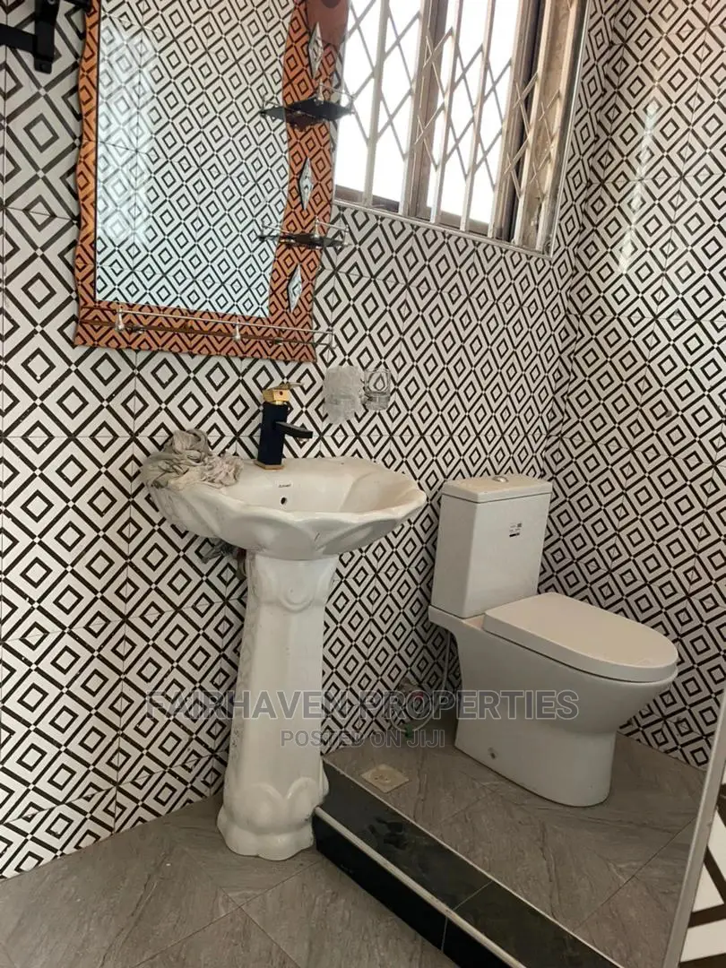 1bdrm Apartment in Fair Haven, Labadi for rent