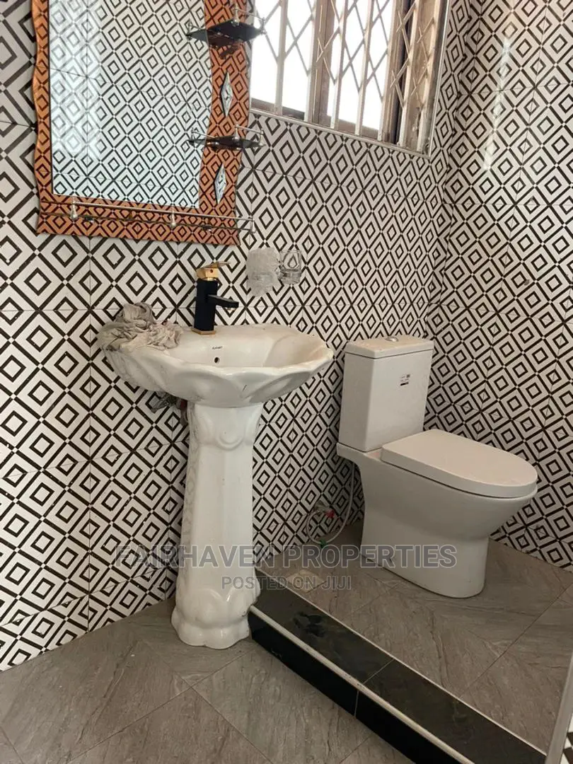1bdrm Apartment in Fair Haven, Labadi for rent