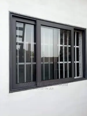 Aluminum Italian Gray With Plan Glass