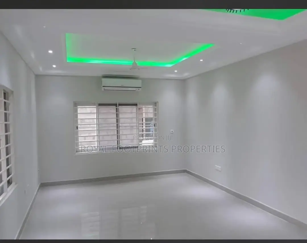 4bdrm House in Ashaley Botwe for rent