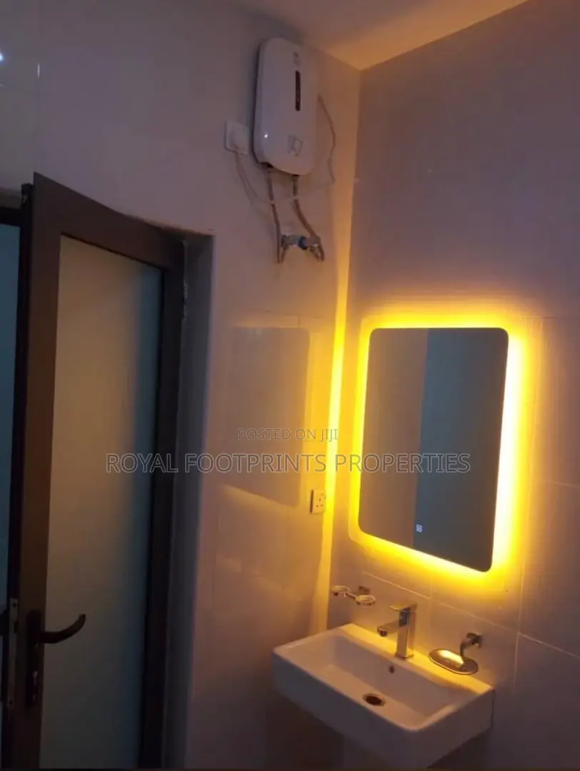 4bdrm House in Ashaley Botwe for rent