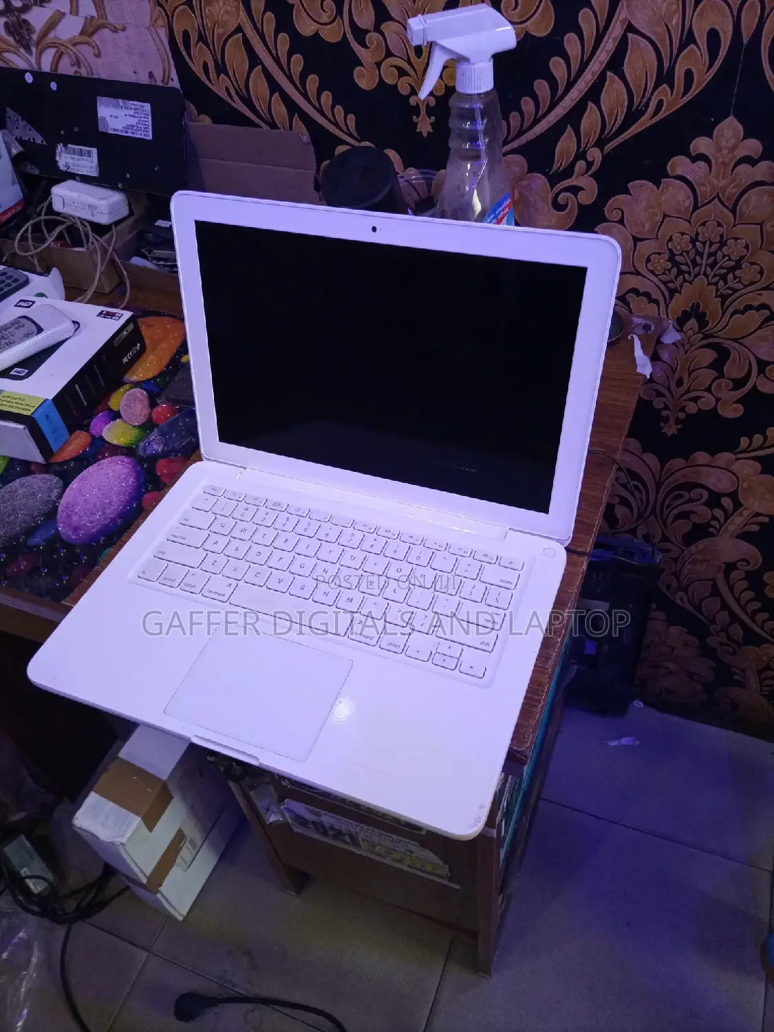 New Laptop Apple MacBook 2012 4GB Intel Core 2 Duo HDD 320GB