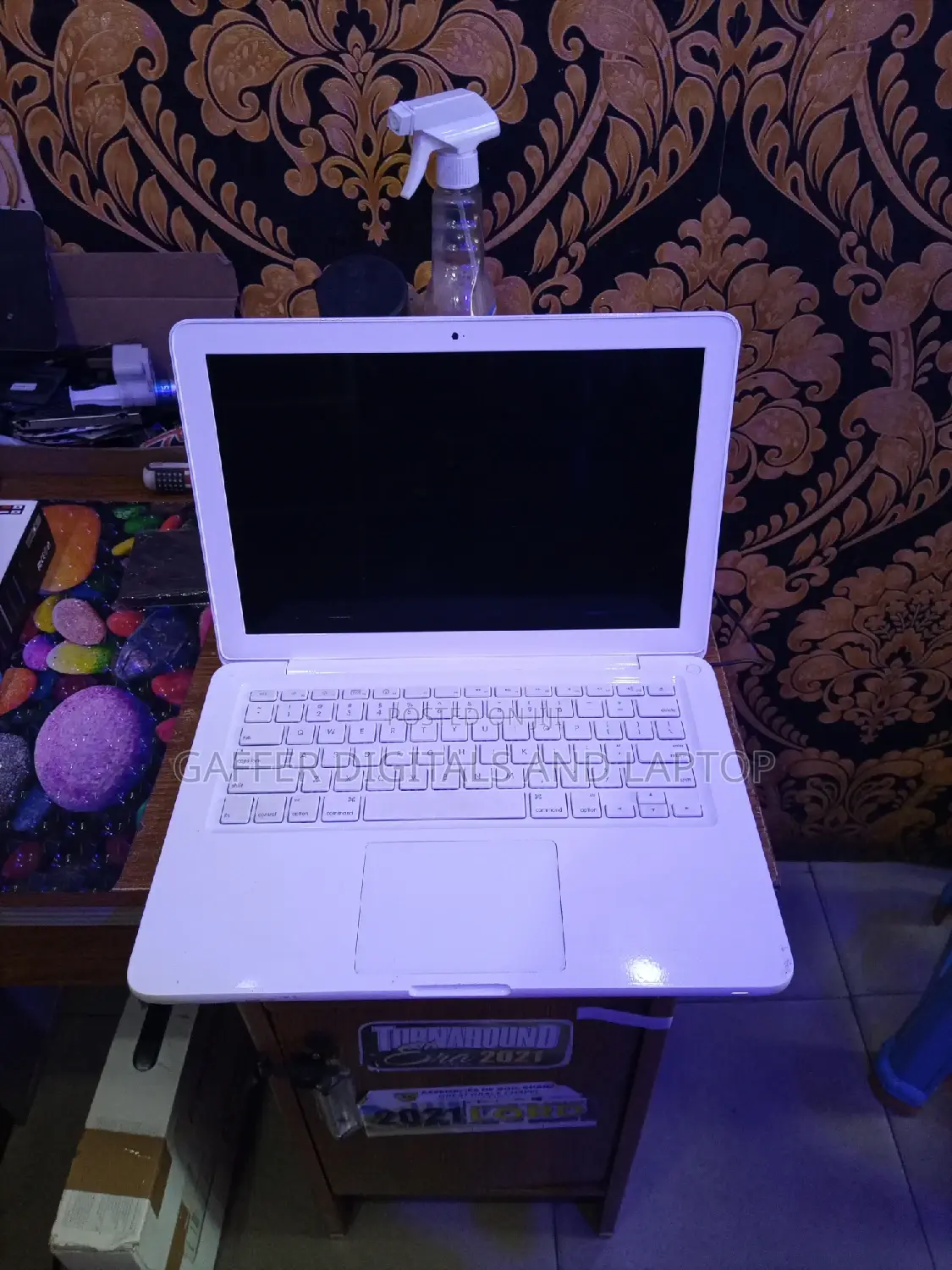 New Laptop Apple MacBook 2012 4GB Intel Core 2 Duo HDD 320GB