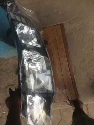 Kia Cerato/Forte 2009/11 Headlight Pair.