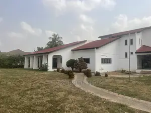 4bdrm Mansion in Living Large, Adjiriganor for Sale