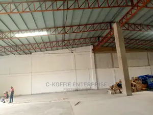620 Sqm Warehouse at Amasaman for Rent