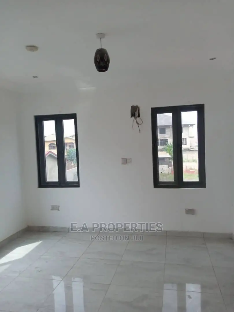 4bdrm House in E a Properties, School Junction for Sale