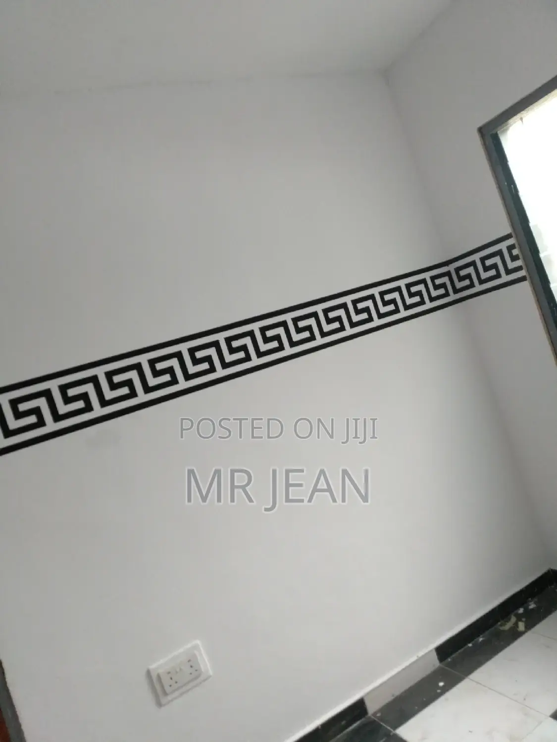 Professional Painter and Wallpaper Installer
