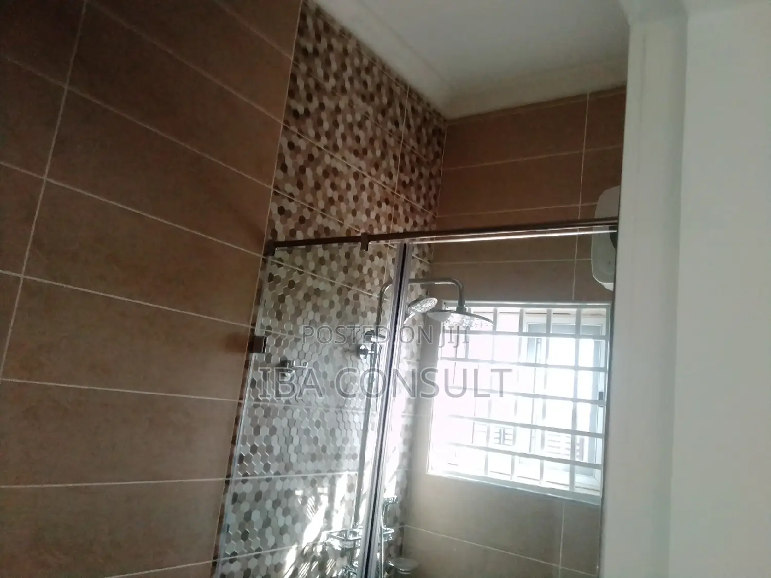 Furnished 3bdrm House in Data Center Amrahia, Adenta for sale