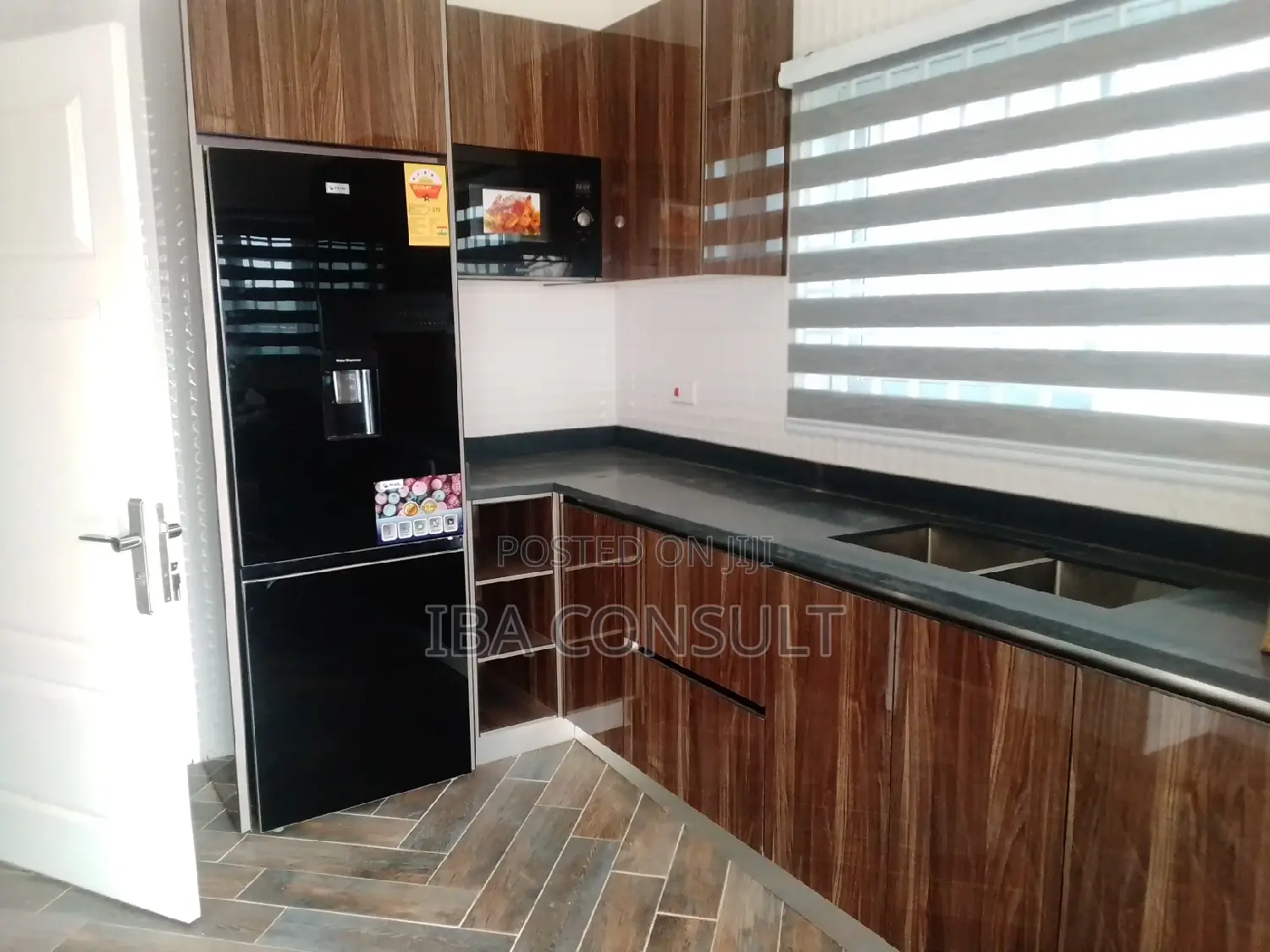Furnished 3bdrm House in Data Center Amrahia, Adenta for sale