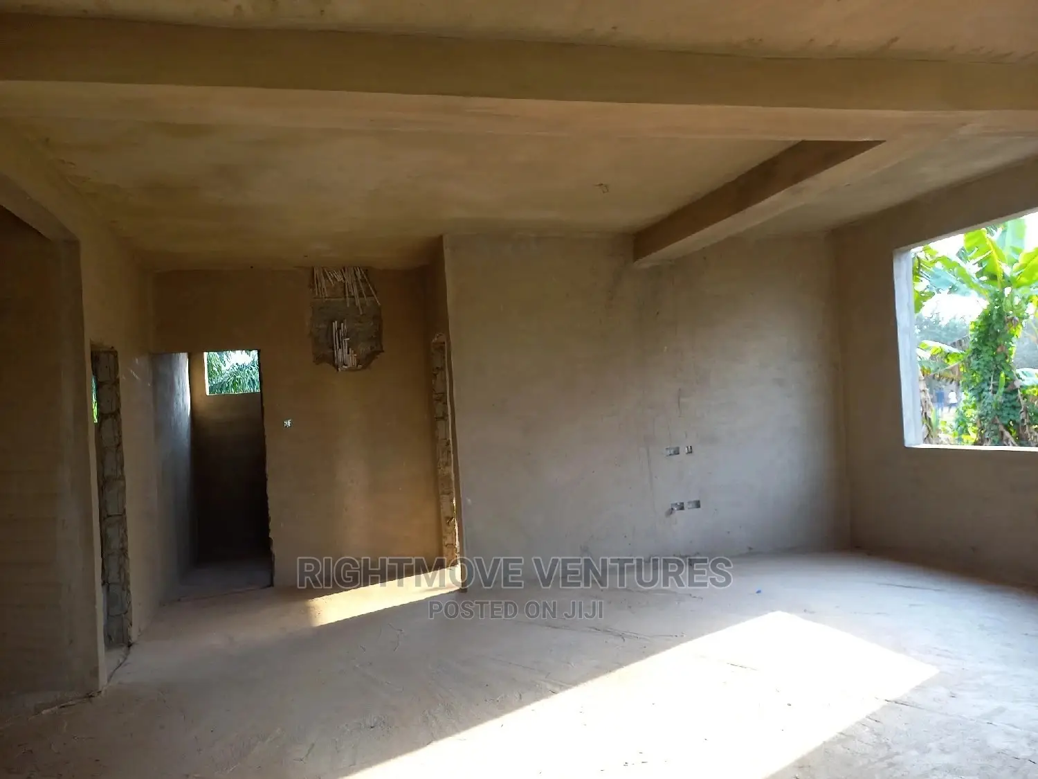 4bdrm Duplex in Takoradi for Sale