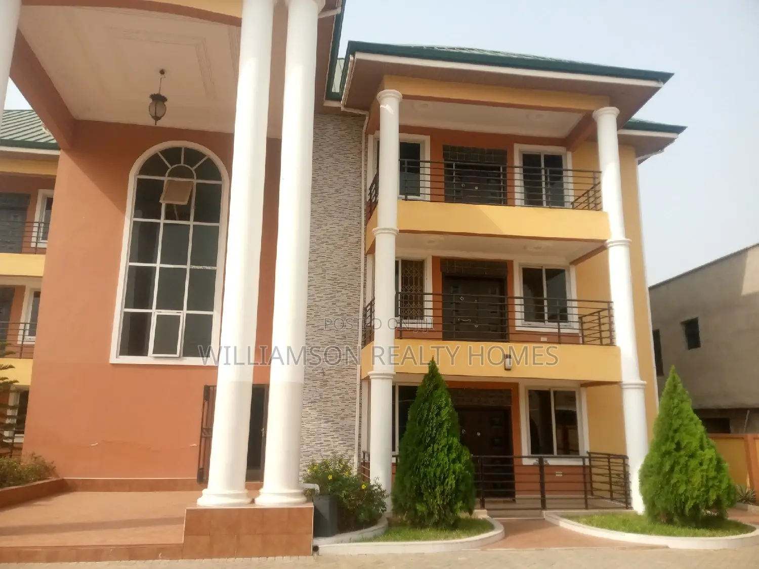 3bdrm Apartment in Hfc Estate, Spintex for rent