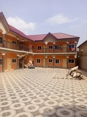 1bdrm Duplex in De-Icons Real Estate, Awutu Senya East Municipal