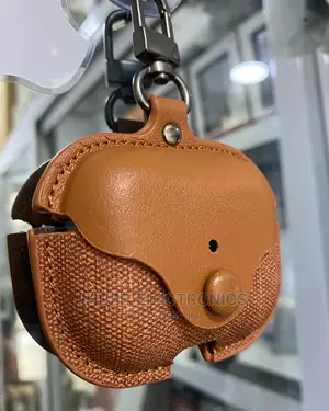 Modern Airpods Pro Leather Case