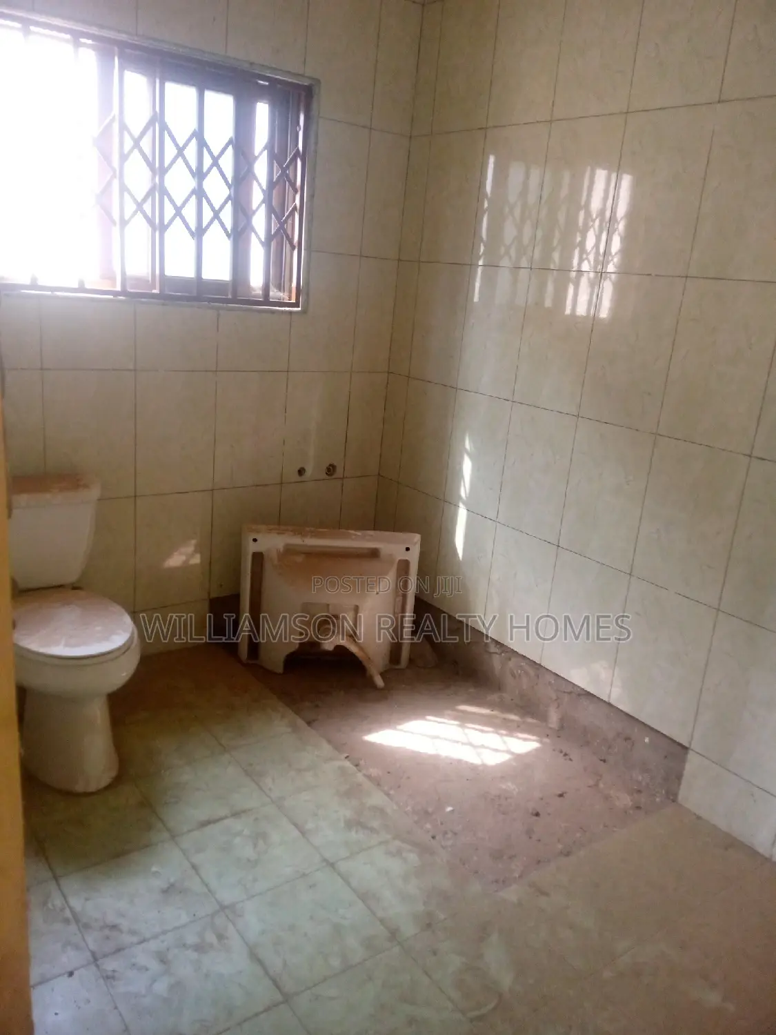 4bdrm House in Community 18, Spintex for rent