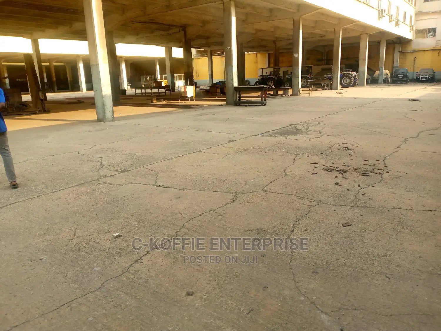 1000 Sqm Warehouse at Accra Central for Rent