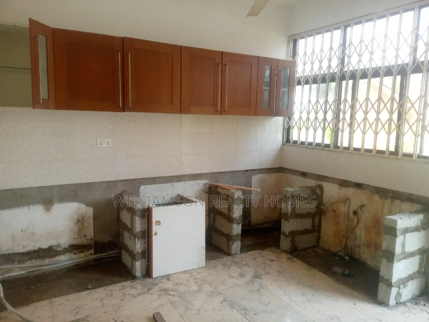 4bdrm House in Hfc Estate, Spintex for rent
