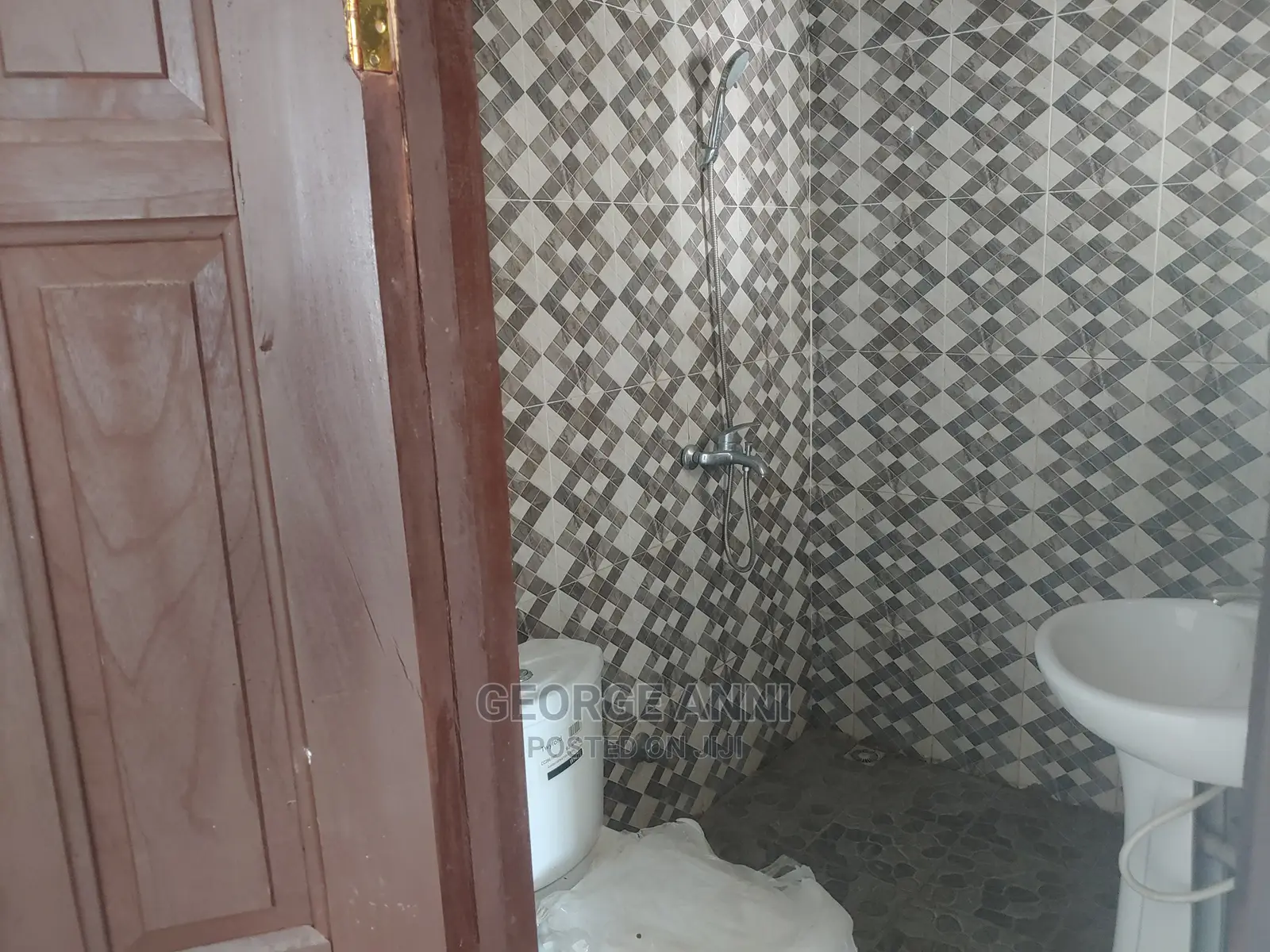 2bdrm Apartment in Amasaman - Sapeiman, Ga West Municipal for rent