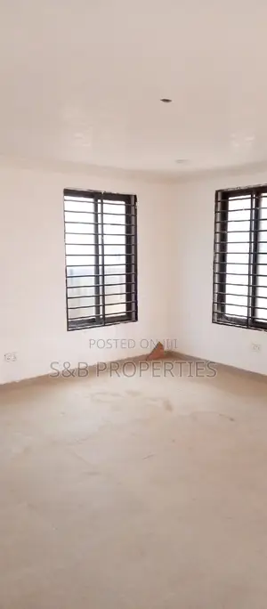 3bdrm House in Kwabenya, Ga East Municipal for sale