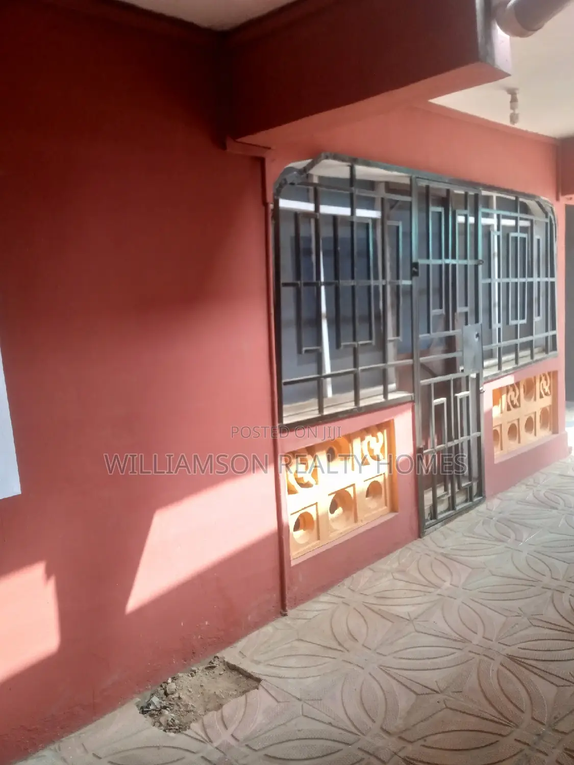 1bdrm Apartment in Community 18, Spintex for rent