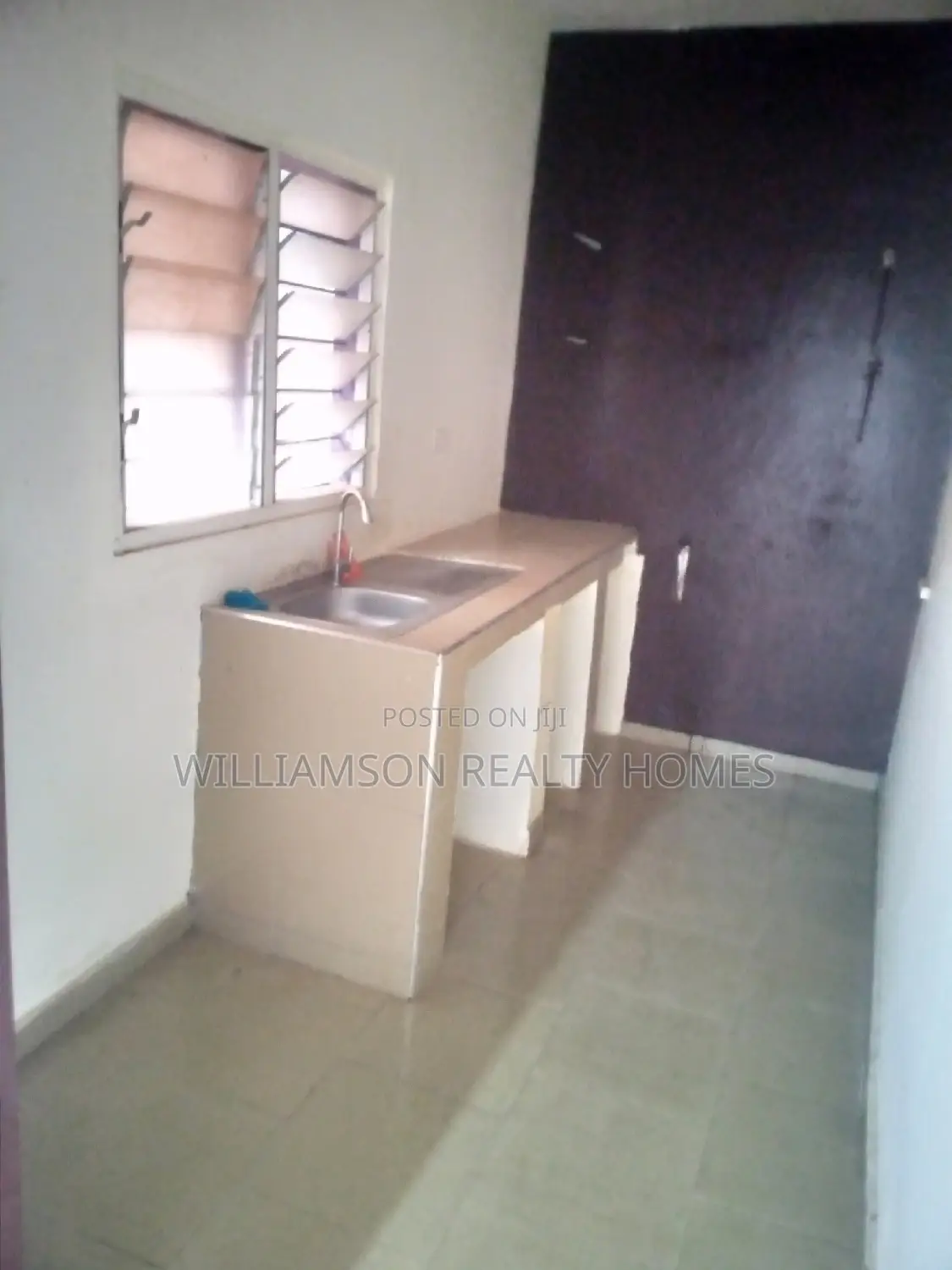 1bdrm Apartment in Community 18, Spintex for rent