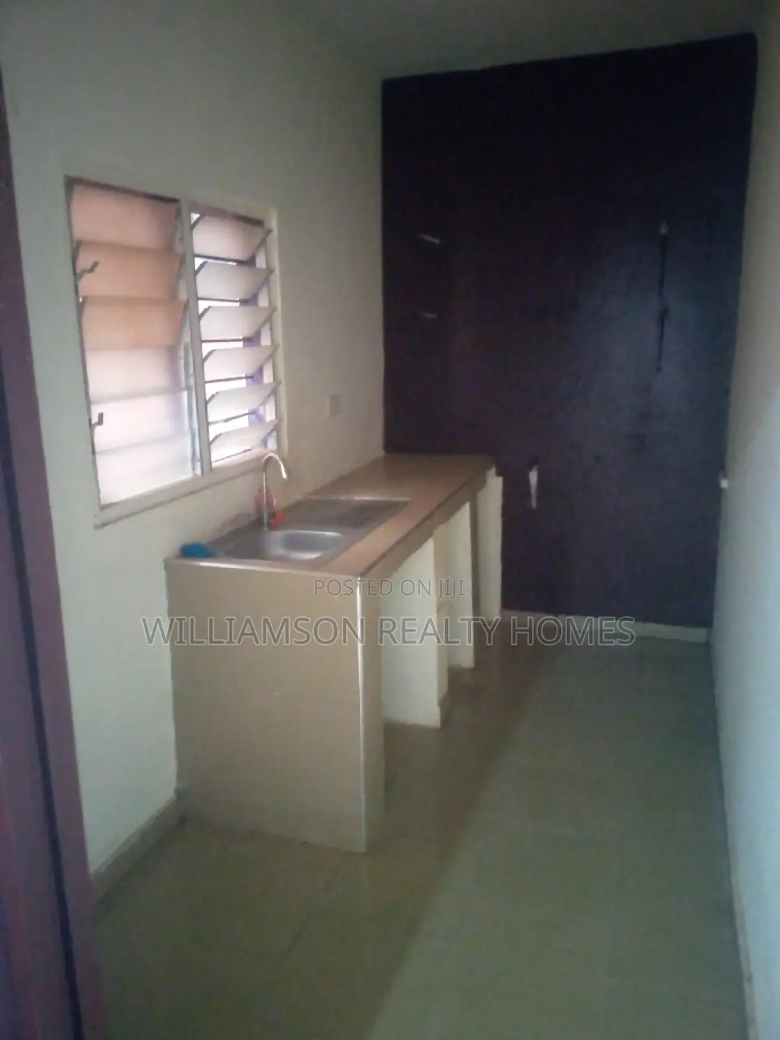 1bdrm Apartment in Community 18, Spintex for rent