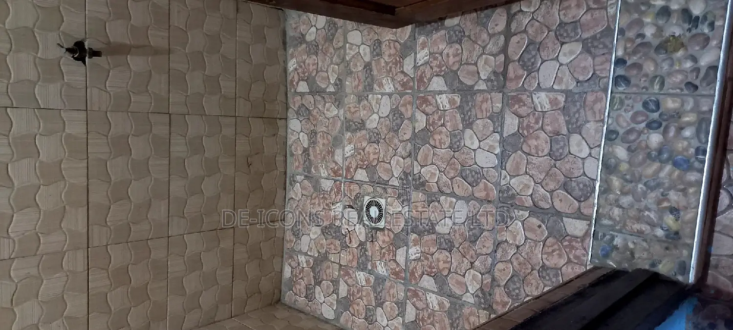 1bdrm Apartment in De-Icons Real Estate, Awutu Senya East Municipal