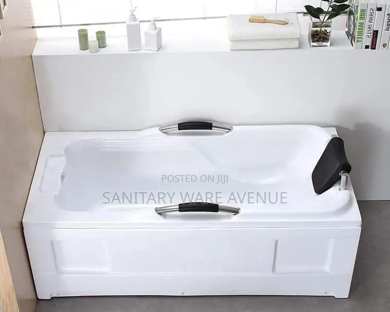 Straight Bathtub + Panel - Lying Bath