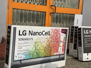 Fresh in Box Lg 50”Nanocell Bluetooth Wifi Usb Smart Tv