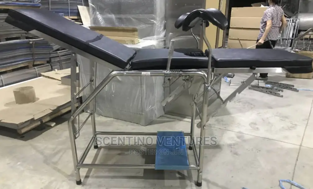 Hospital Delivery / Gynecology Bed With 4 Legs