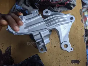 Honda CR-V 2017- 2020 Engine Seat