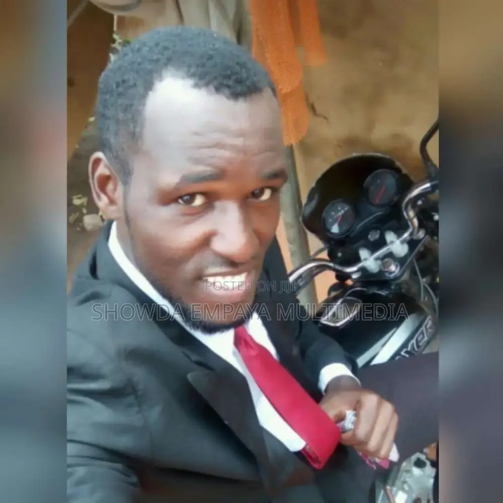 Delivery Guy Making Deliveries Within Accra Professionally