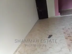 3bdrm Apartment in Aiding Estate, Sunyani Municipal for rent