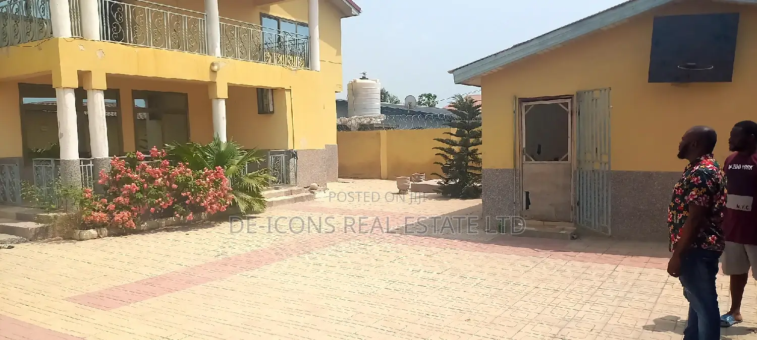 7bdrm Duplex in De-Icons Real Estate, Ga South Municipal for sale