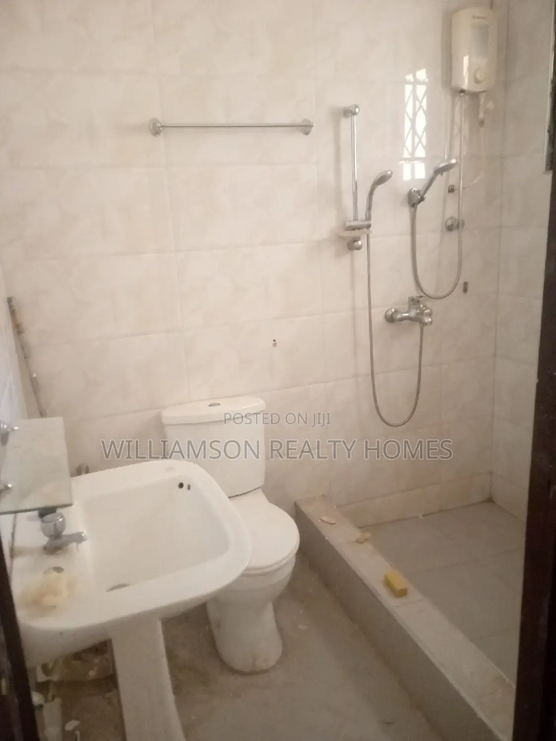 4bdrm House in Manet Cottage, Spintex for rent