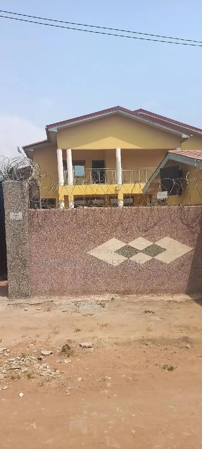 7bdrm Duplex in De-Icons Real Estate, Ga South Municipal for sale