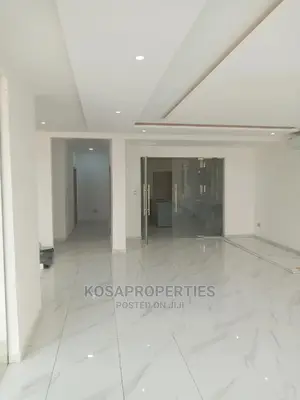 4bdrm House in East Legon for Sale