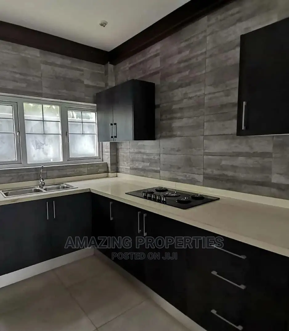 4bdrm House in Amazing Properties, Airport Residential Area for sale