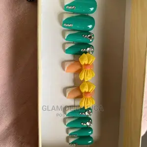 Press on Nails Available at a Cool Gh40
