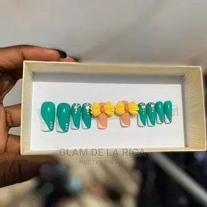 Press on Nails Available at a Cool Gh40