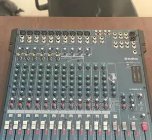 Yamaha Mg 124cx Mixer Console