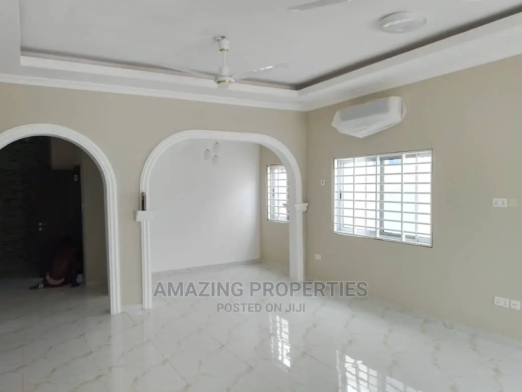 3bdrm House in Batsonaa Spintex for Rent