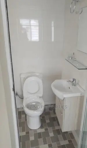 3bdrm House in Batsonaa Spintex for Rent