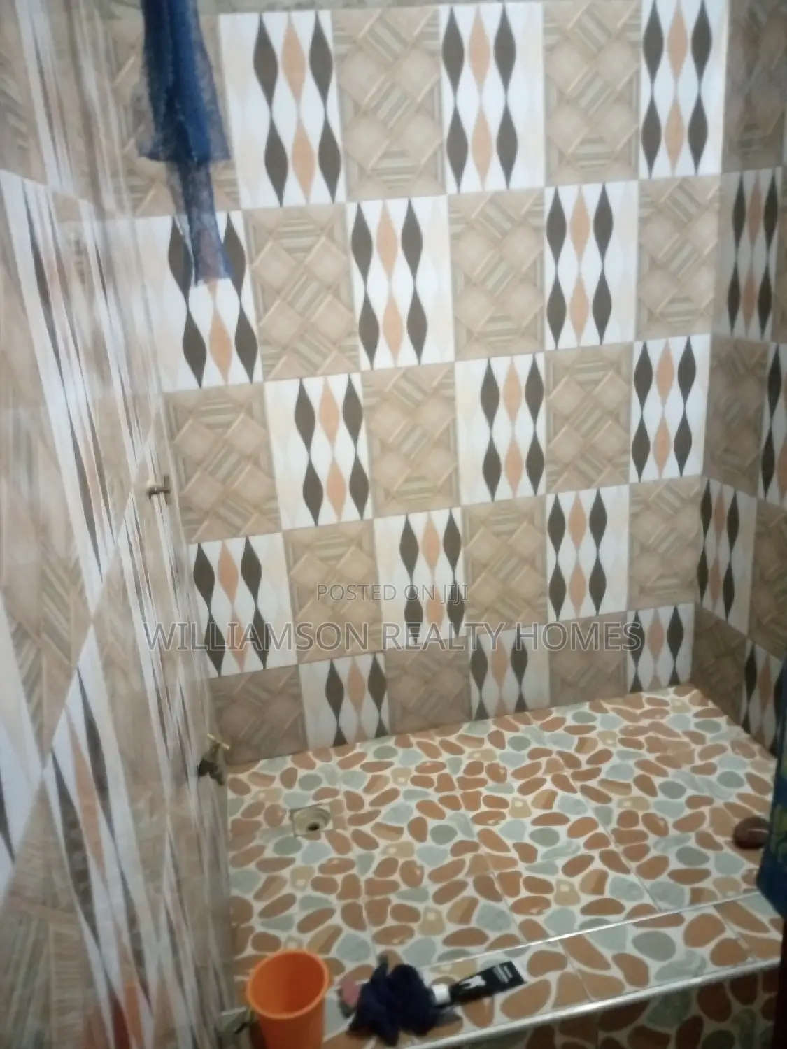 1bdrm Apartment in Community 18, Spintex for rent