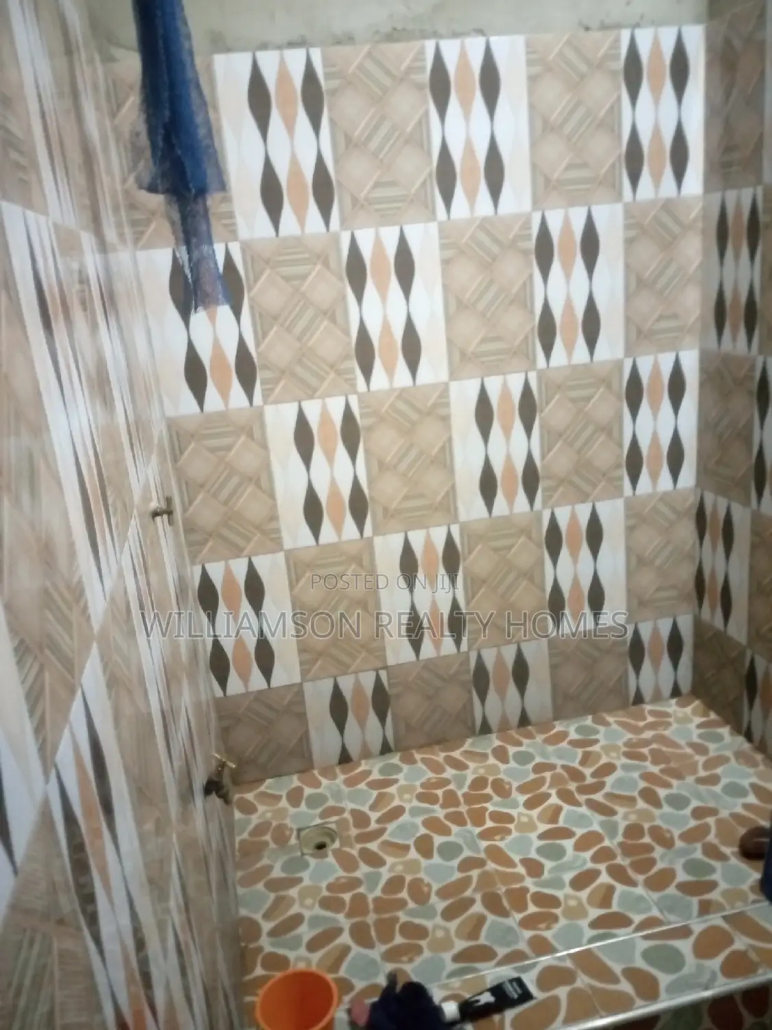 1bdrm Apartment in Community 18, Spintex for rent