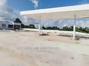 6bdrm Maisonette in Asamankese, Akuapim South for Sale