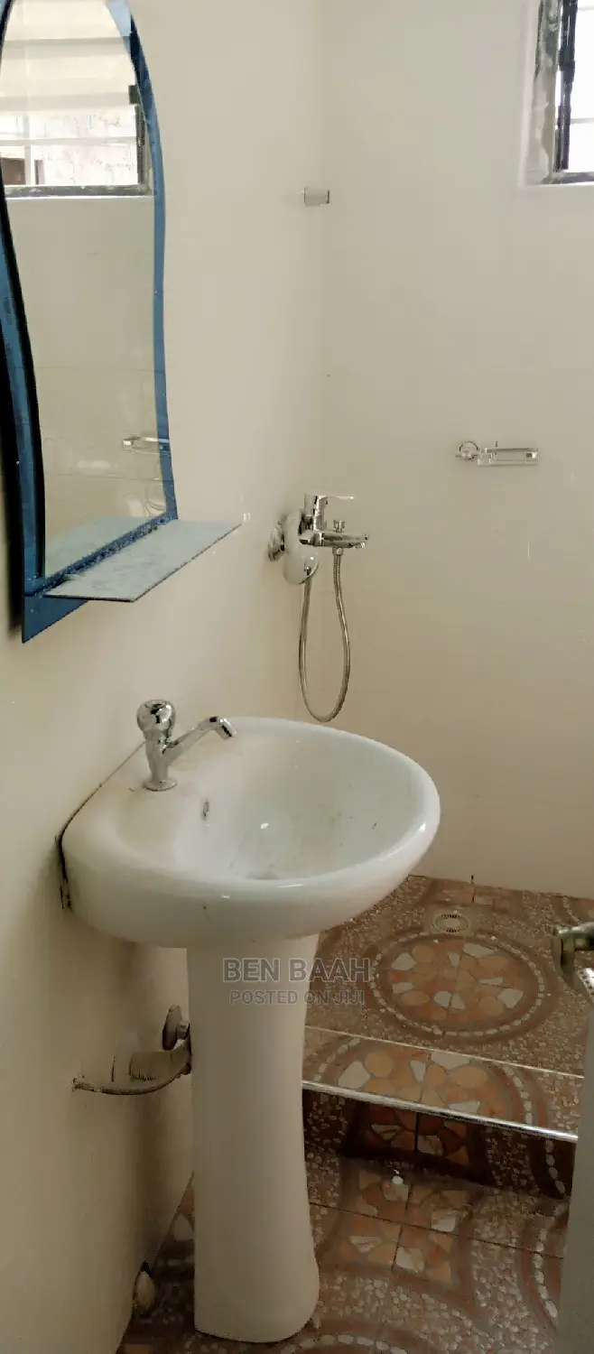 2bdrm Apartment in Ben Properties, Ga East Municipal for rent