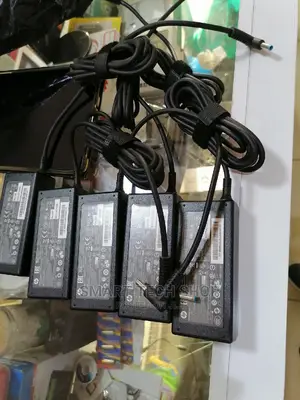 Hp Small Pin Charger